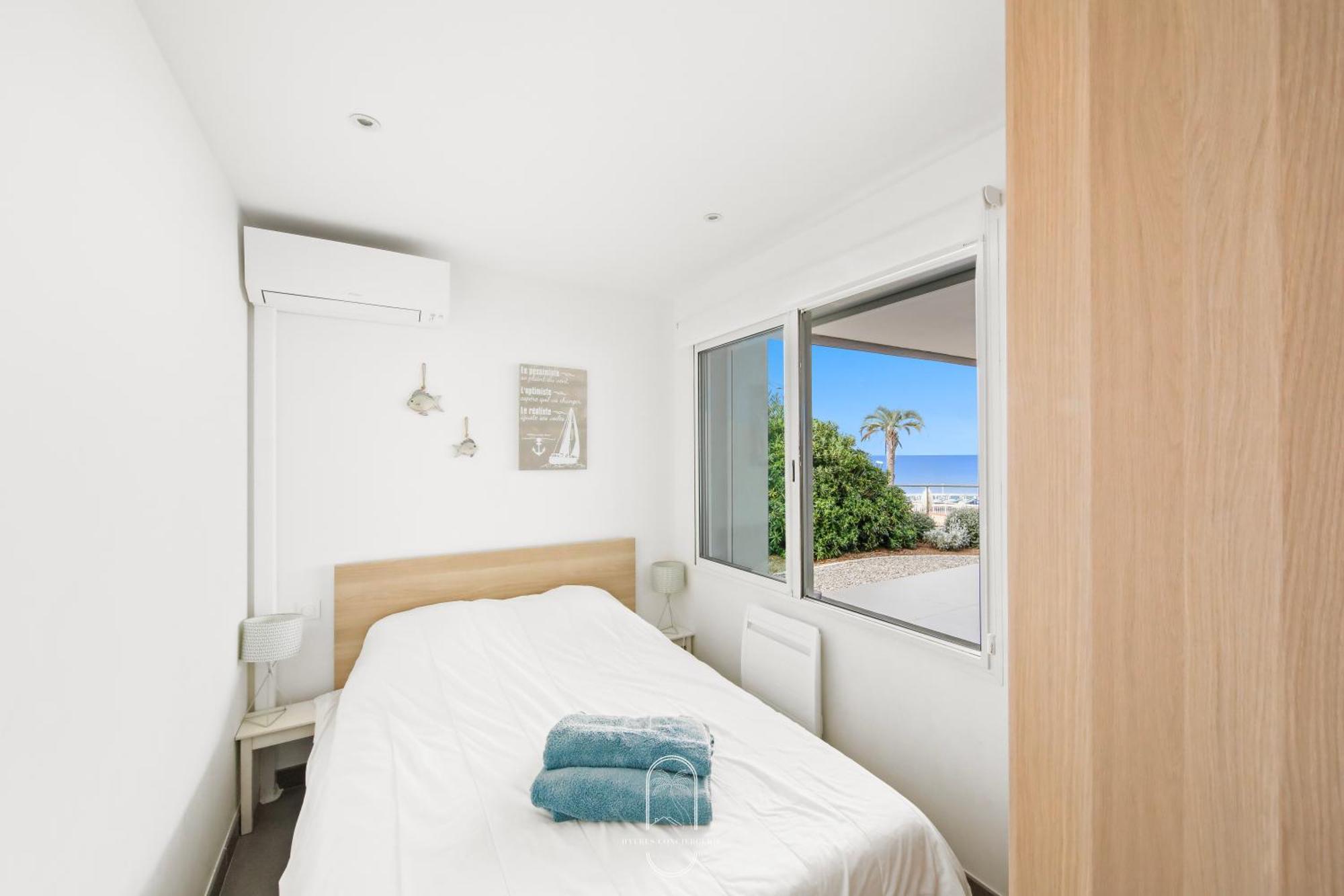 Villa Antoine Appartement Rdj Vue Mer Clim Wifi Parking Plage 50M La Garonne Le Pradet Exterior foto